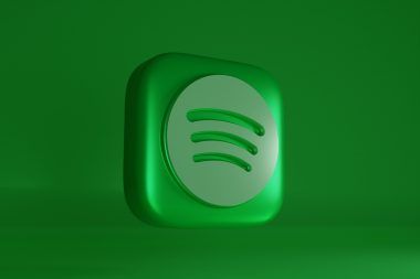 how to get lyrics on spotify