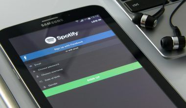 how are artists paid on spotify