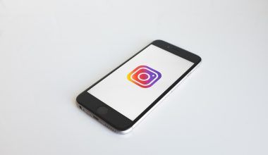 add music to instagram