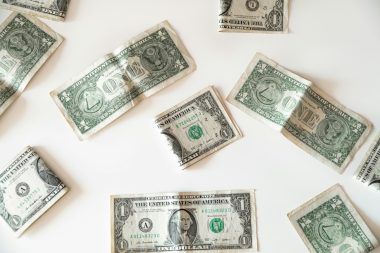 how do spotify artists get paid