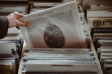 how to start a music business