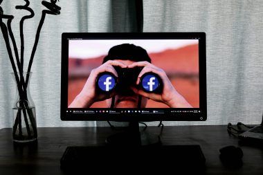what is a verified badge on facebook