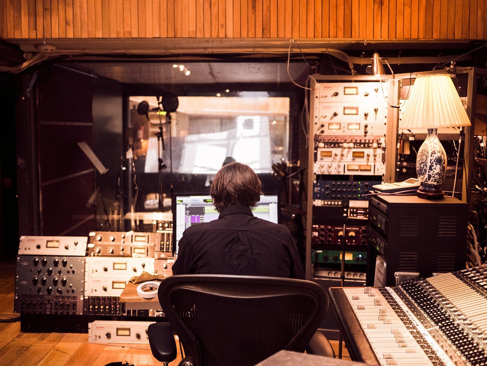 How to Build a Studio: Step-by-Step Guide to Creating Your Dream