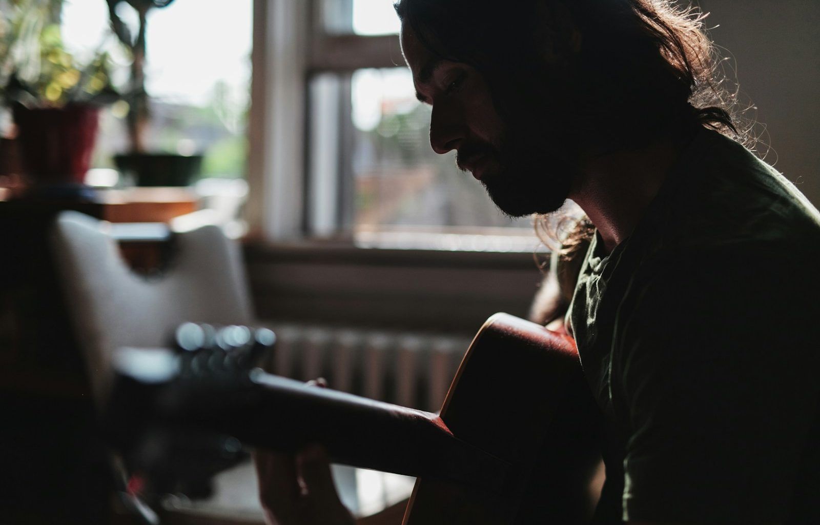 Share your song on all streaming platforms quickly