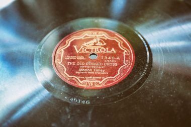Monetize your single on all streaming platforms without paying fees