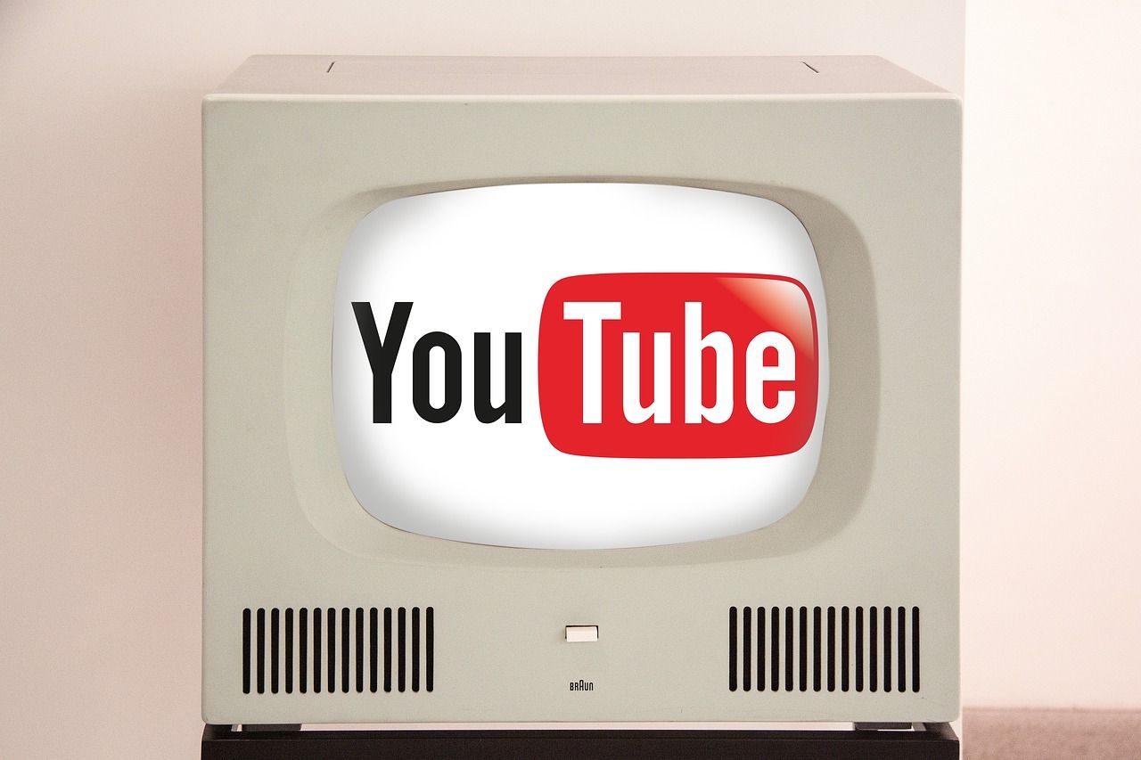 Upload your video on YouTube without a label