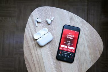 Upload your video on Apple Music without a label