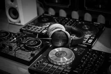Monetize your video on Gaana with 100% royalties
